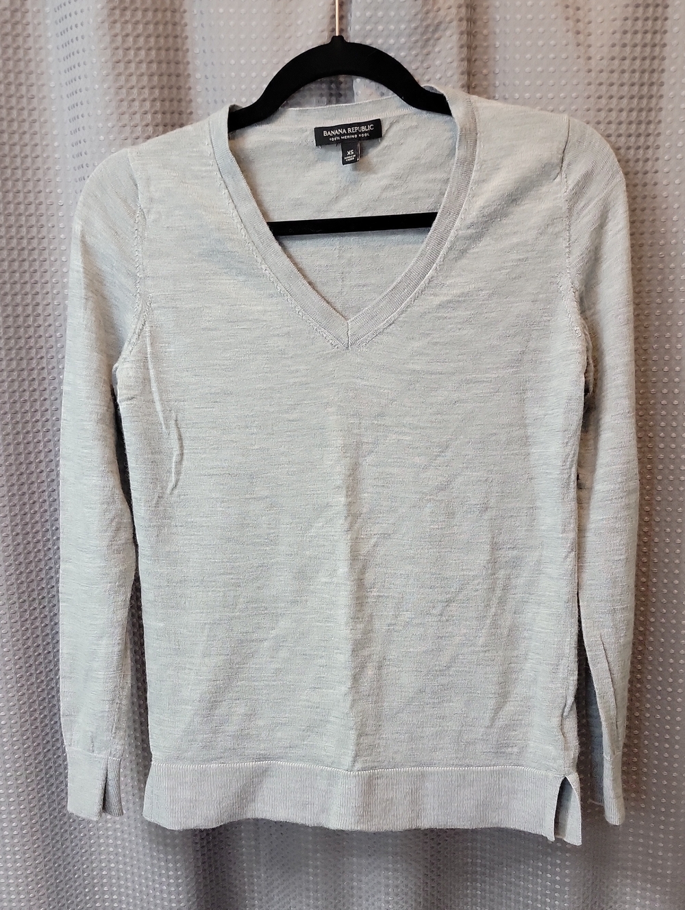 Banana Republic 100% Merino Wool Women's V-Neck Sweater Size XS